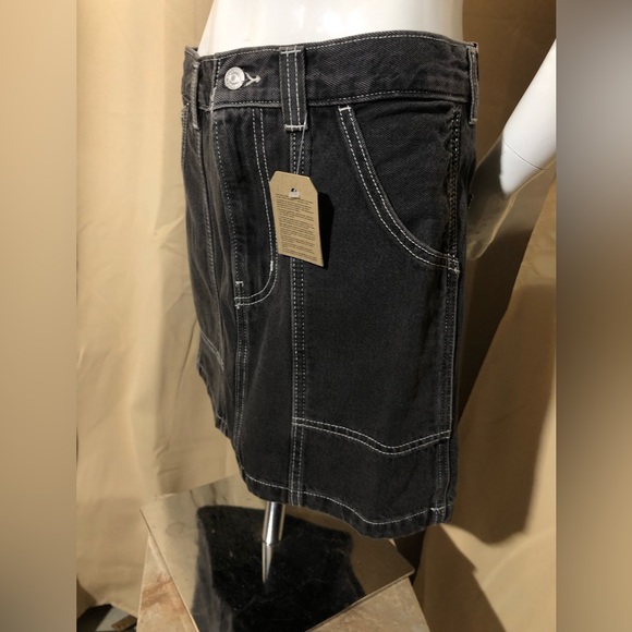 NWT Levi’s Skirt - Picture 3 of 12